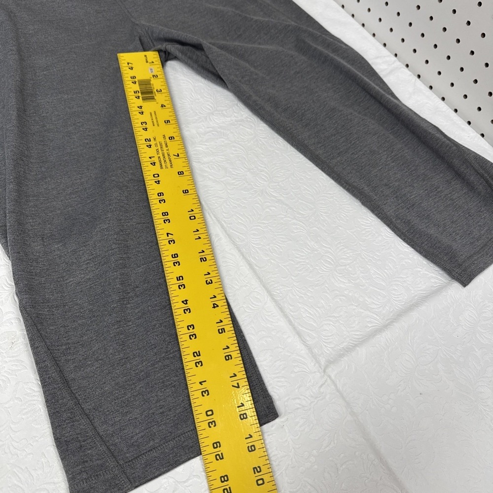 Xersion Move High Rise Capri Leggings Pockets Grey XL Made in Lesotho Athletic - Picture 9 of 10